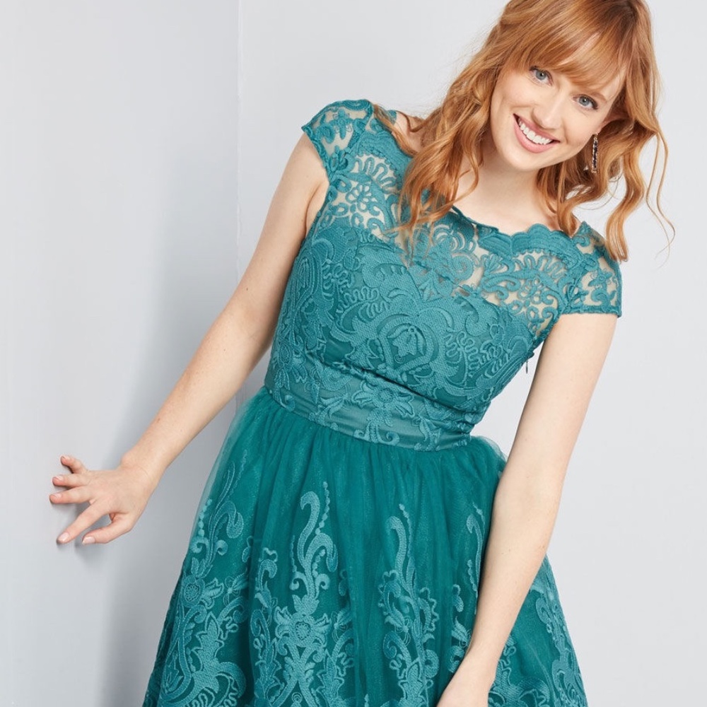 👗NWT ModCloth dress by Chi Chi London👗